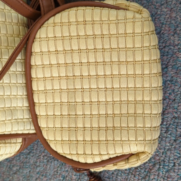 Purses - Picture 6 of 16